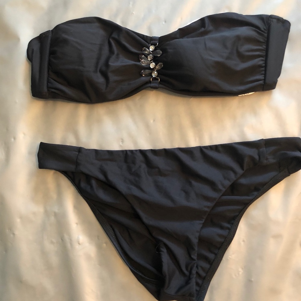 The little black bikini with spangles!